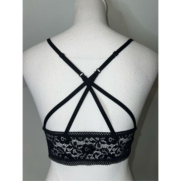 Women’s Black Lace Wireless Bra Medium - Picture 3 of 8